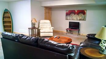 Acorns Resort