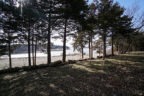 Acorns Resort