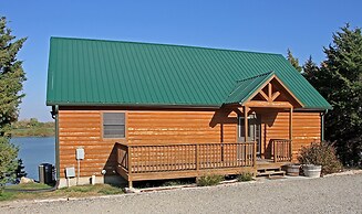 Acorns Resort