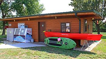 Acorns Resort