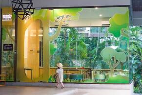 Balcony Courtyard Sriracha Hotel Serviced Apartmen