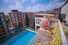 Balcony Courtyard Sriracha Hotel Serviced Apartmen