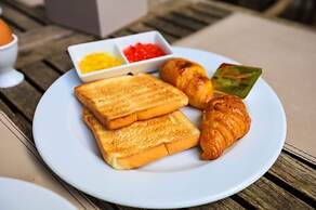 Balcony Courtyard Sriracha Hotel Serviced Apartmen