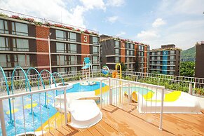 Balcony Courtyard Sriracha Hotel Serviced Apartmen