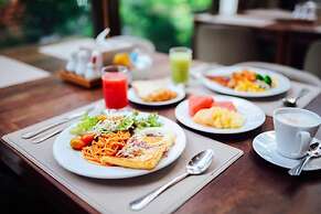 Balcony Courtyard Sriracha Hotel Serviced Apartmen