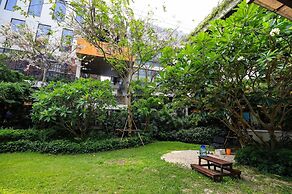 Balcony Courtyard Sriracha Hotel Serviced Apartmen