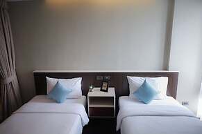 Balcony Courtyard Sriracha Hotel Serviced Apartmen