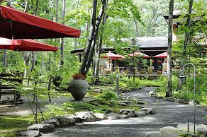 Hotel La Neige Higashikan