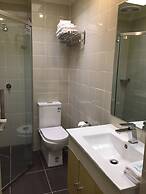 Park Squire Motor Inn and Serviced Apartments