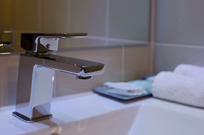 Park Squire Motor Inn and Serviced Apartments