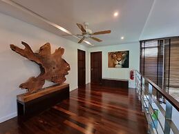 Amatapura Beach Villa 12