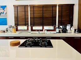 Amatapura Beach Villa 12