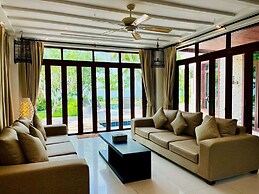 Amatapura Beach Villa 12