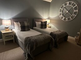 Stonehenge Cottages