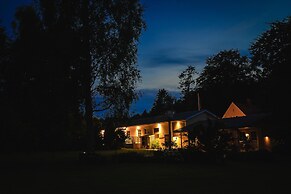 By The Bridge Bed & Breakfast