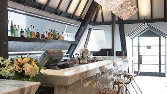 Mayfair Hotel Adelaide