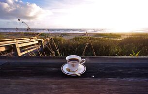 Surf Studio Beach Resort