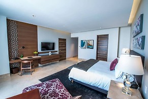 Square Small Luxury Hotel - Providencia