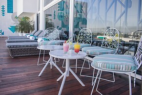 Square Small Luxury Hotel - Providencia