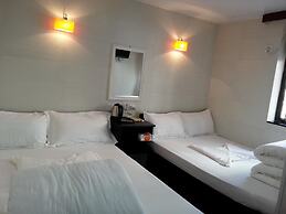 Comfort Guest House - Hostel