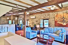 All Suites Whitney Manor