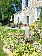 All Suites Whitney Manor