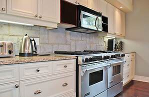 All Suites Whitney Manor