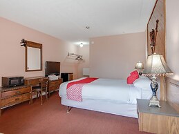 Falls Inn Near Casino Niagara By OYO