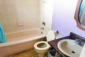 Falls Inn Near Casino Niagara By OYO