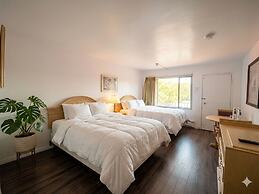 6267 Persepolis Inn