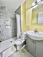 6267 Persepolis Inn