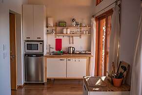 Myra Canyon Lodge + Ranch