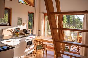 Myra Canyon Lodge + Ranch