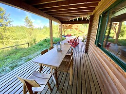 Myra Canyon Lodge + Ranch