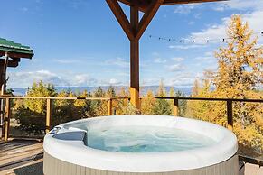 Myra Canyon Lodge + Ranch