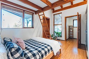 Myra Canyon Lodge + Ranch