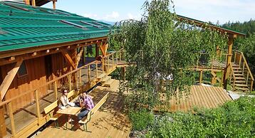 Myra Canyon Lodge + Ranch