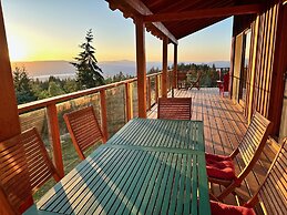 Myra Canyon Lodge + Ranch