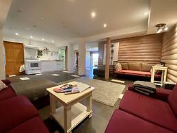 Myra Canyon Lodge + Ranch