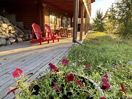Myra Canyon Lodge + Ranch