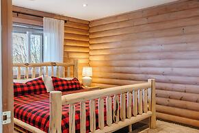 Myra Canyon Lodge + Ranch