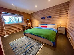 Myra Canyon Lodge + Ranch