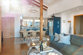 Myra Canyon Lodge + Ranch