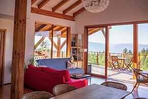 Myra Canyon Lodge + Ranch