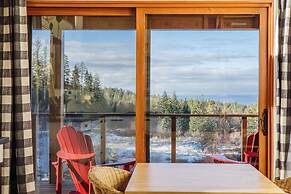 Myra Canyon Lodge + Ranch