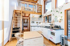 Myra Canyon Lodge + Ranch