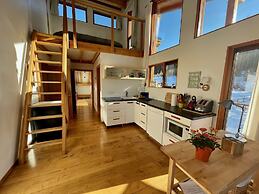 Myra Canyon Lodge + Ranch