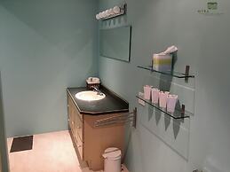 Myra Canyon Lodge + Ranch