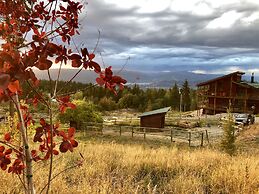 Myra Canyon Lodge + Ranch
