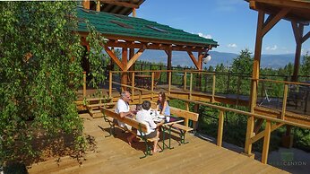 Myra Canyon Lodge + Ranch